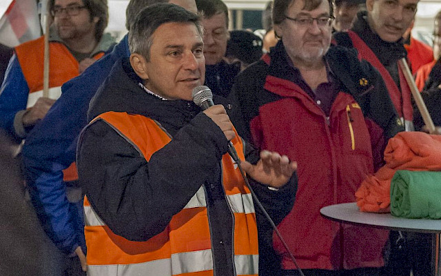 Giorgio Tuti il 22 novembre 2016 alla manifestazione del SEV contro il programma di risparmio 