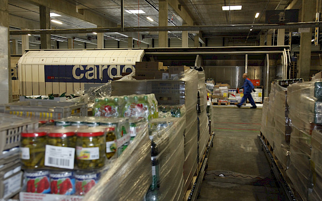 Auch für den Binnen-, Import- und Exportgüterverkehr fordert der SEV ein messbares Ziel für die Verlagerung von der Strasse auf die Schiene. © SBB Cargo