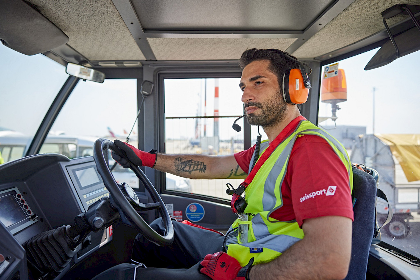 © Swissport