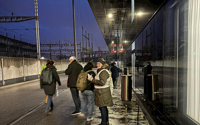 SEV-Flugblattaktion heute Morgen am Hauptsitz von SBB Cargo in Olten gegen den Abbau von Personal und Verkehr mit dem Projekt «Genesis».