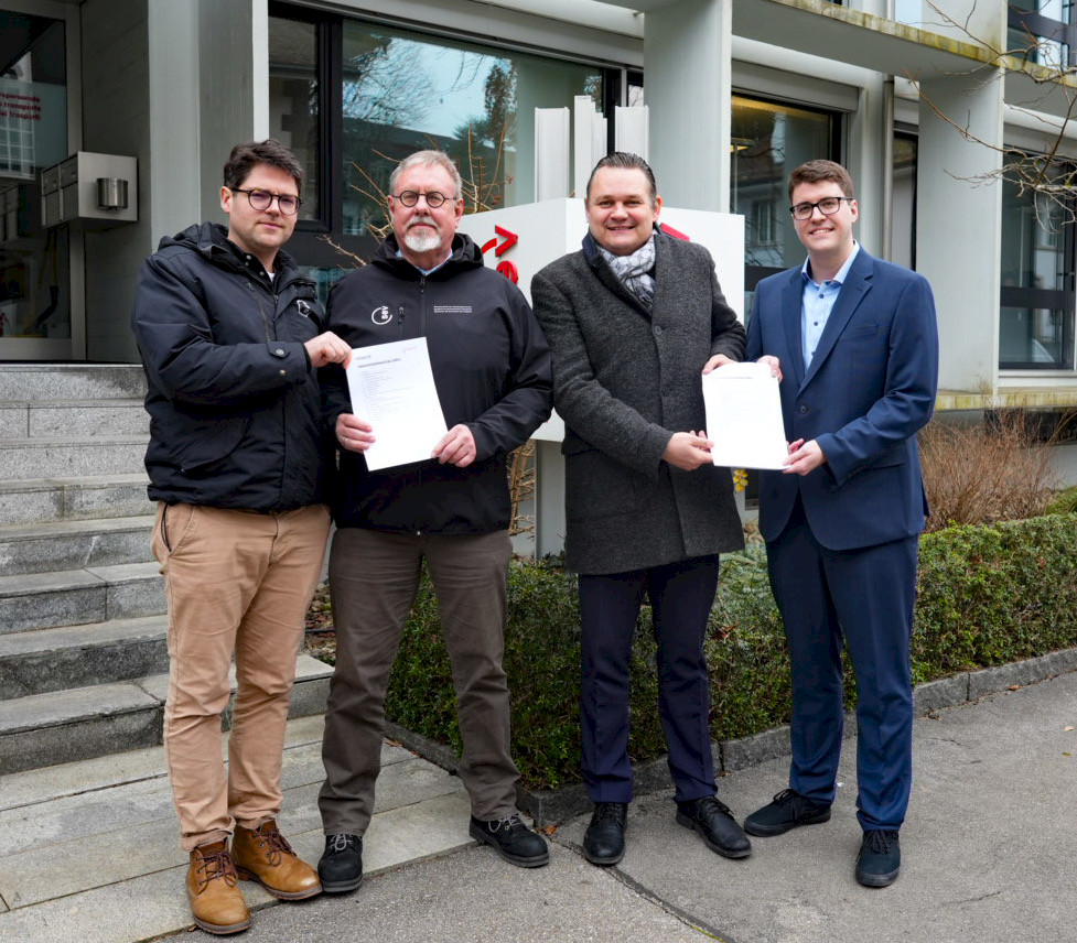 Mario Schmid, Matthias Hartwich (SEV), Simon Klettenhammer und Raffael Prager (Newrest Wagons-lits)