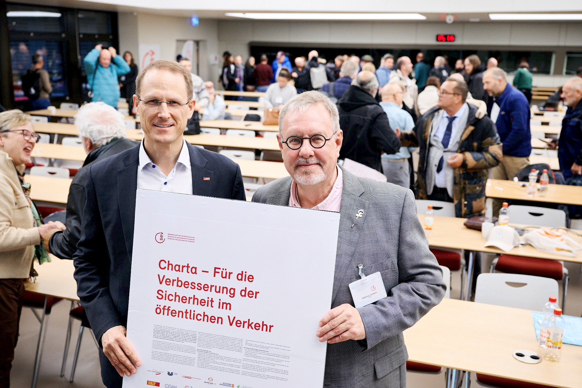 Renato Fasciati, Präsident VöV, und Matthias Hartwich, Präsident SEV (© Manu Friederich)