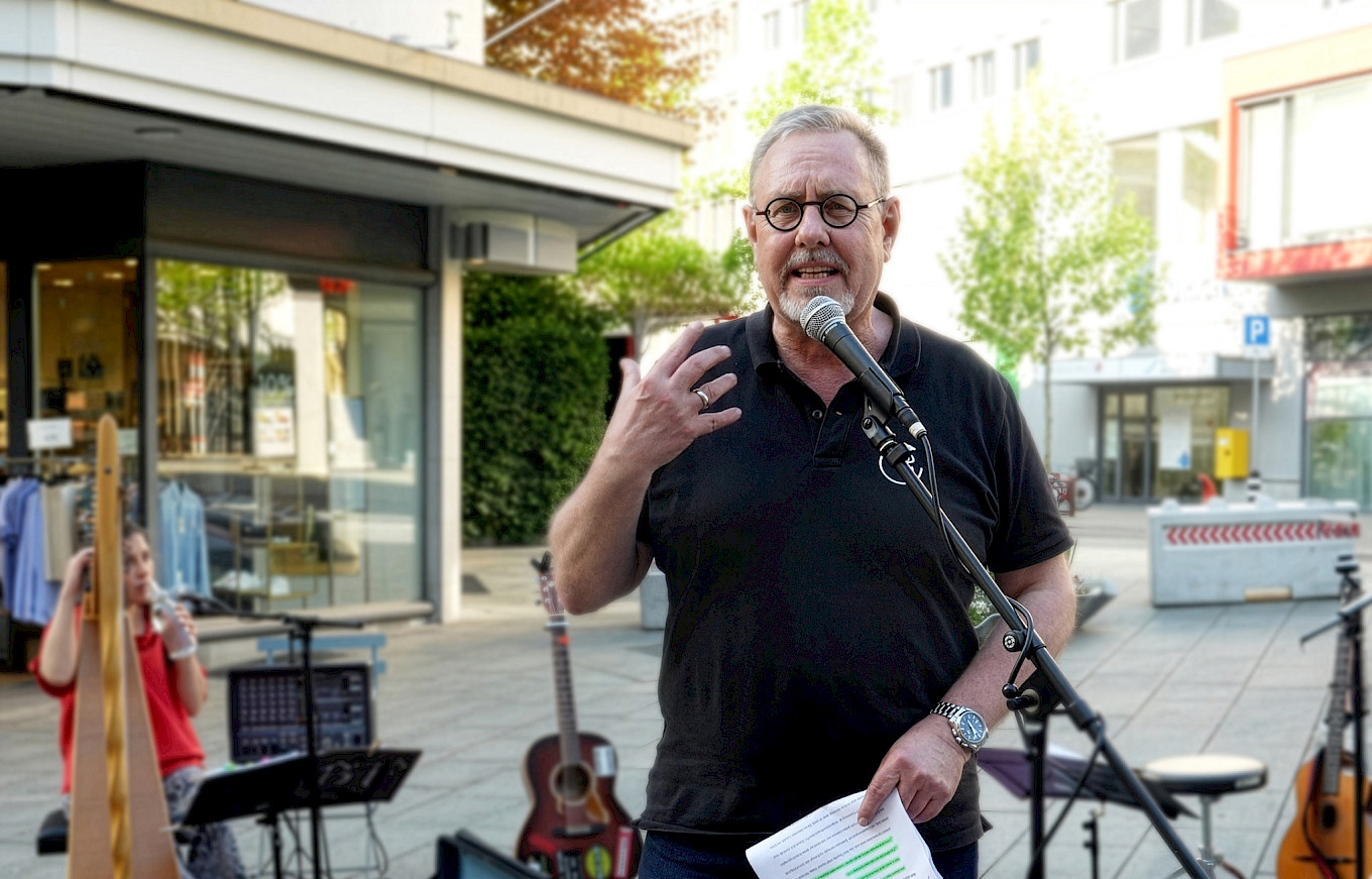 SEV-Präsident Matthias Hartwich sprach letztes Jahr am 1. Mai in Chur. Dieses Jahr wird er in Olten am Tag der Arbeit sprechen.