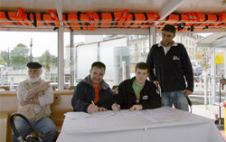 De gauche à droite: Roland et Joël Charrière, Directeurs, Olivier Barraud, secrétaire syndical et Benjamin Haberstich, délégué syndical des pilotes.